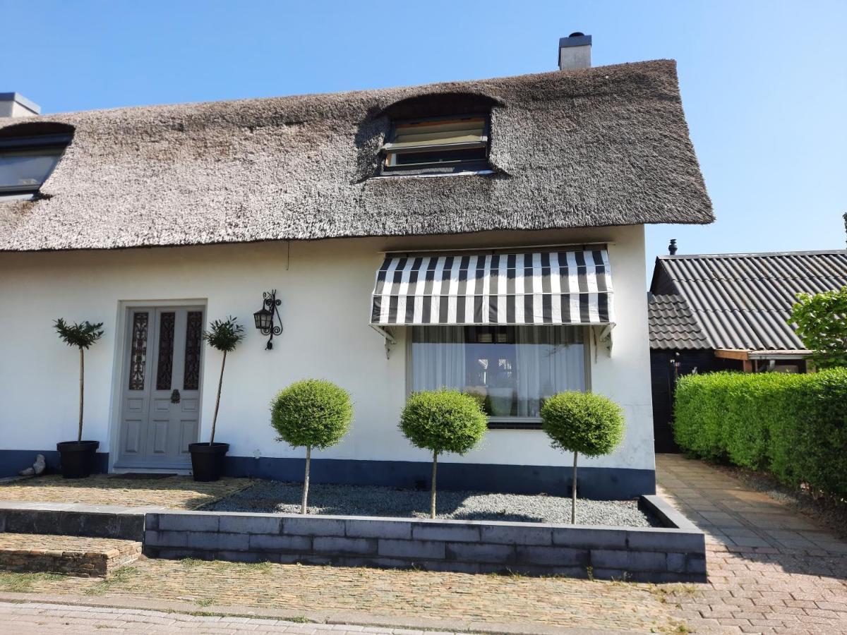 Anneke'S Bed En Botterhammeke Apartment Woensdrecht Екстериор снимка